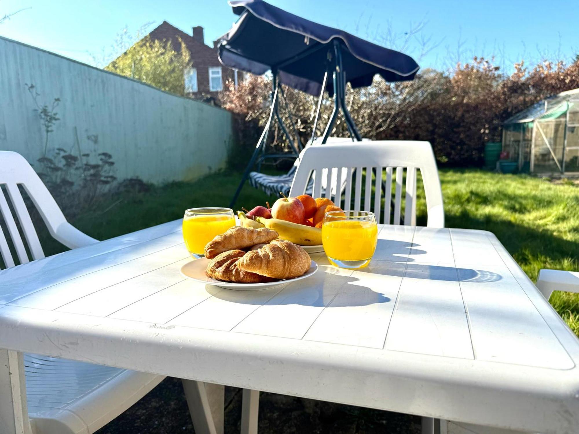 Stylish 3-Bedroom House With Garden & Free Parking'S, Prime Location With Private Garden Kidlington Buitenkant foto