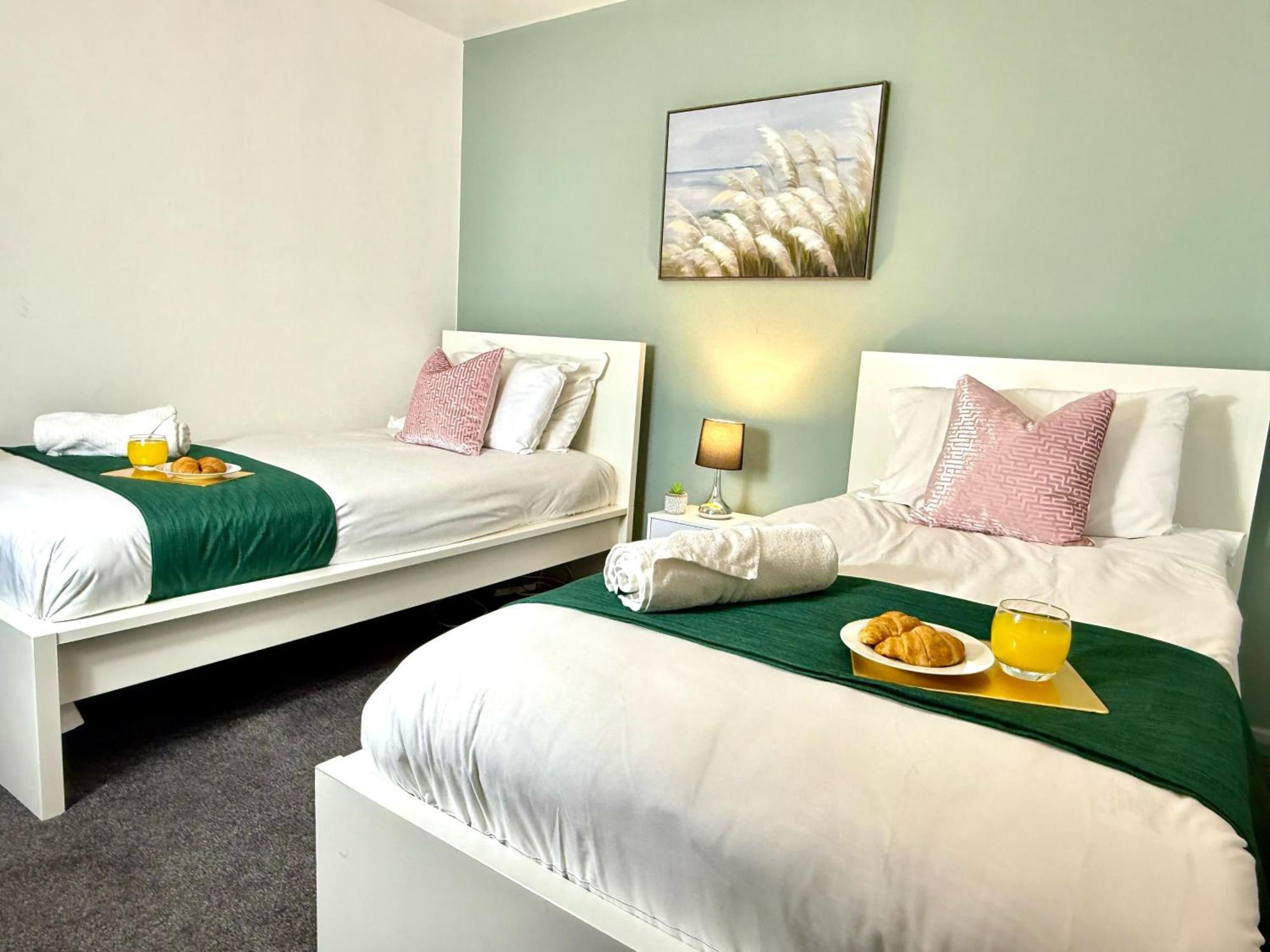 Stylish 3-Bedroom House With Garden & Free Parking'S, Prime Location With Private Garden Kidlington Buitenkant foto